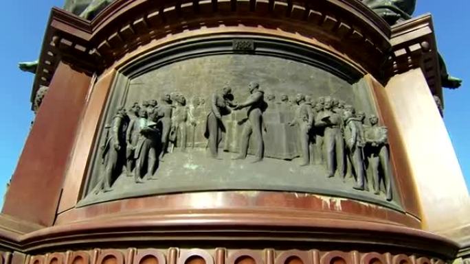 圣彼得堡尼古拉一世皇帝纪念碑的浅浮雕