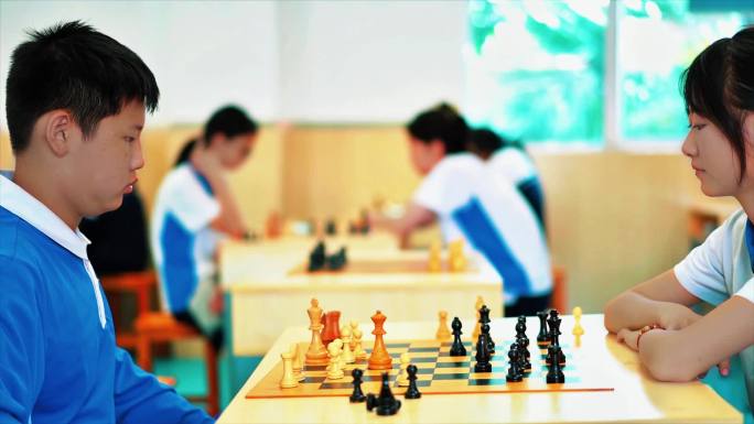中学生国际象棋课