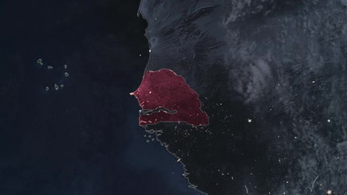 突出显示塞内加尔的黑色地图，通过4K照片真实动画地球从太空放大，全景包括非洲、西欧和美国。史诗旋转的