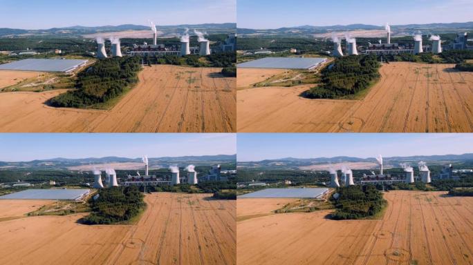 波兰Turoszow温室和Turow褐煤发电厂的鸟瞰图