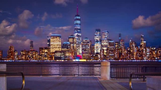 曼哈顿金融区的光芒。纽约市