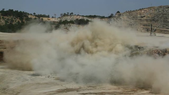 露天爆破