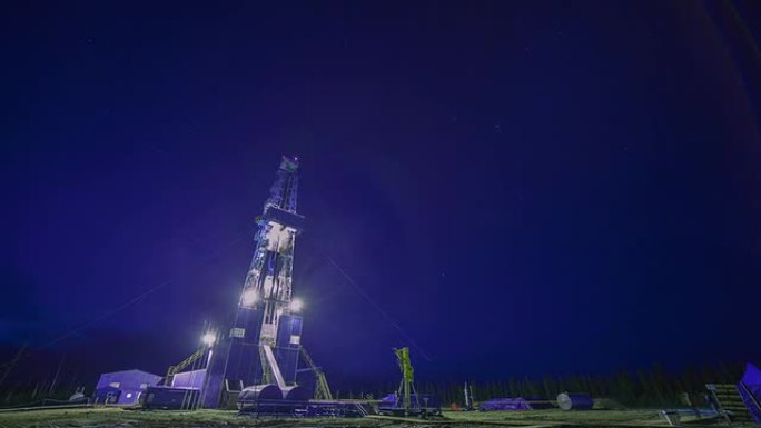 石油钻井平台和夜空