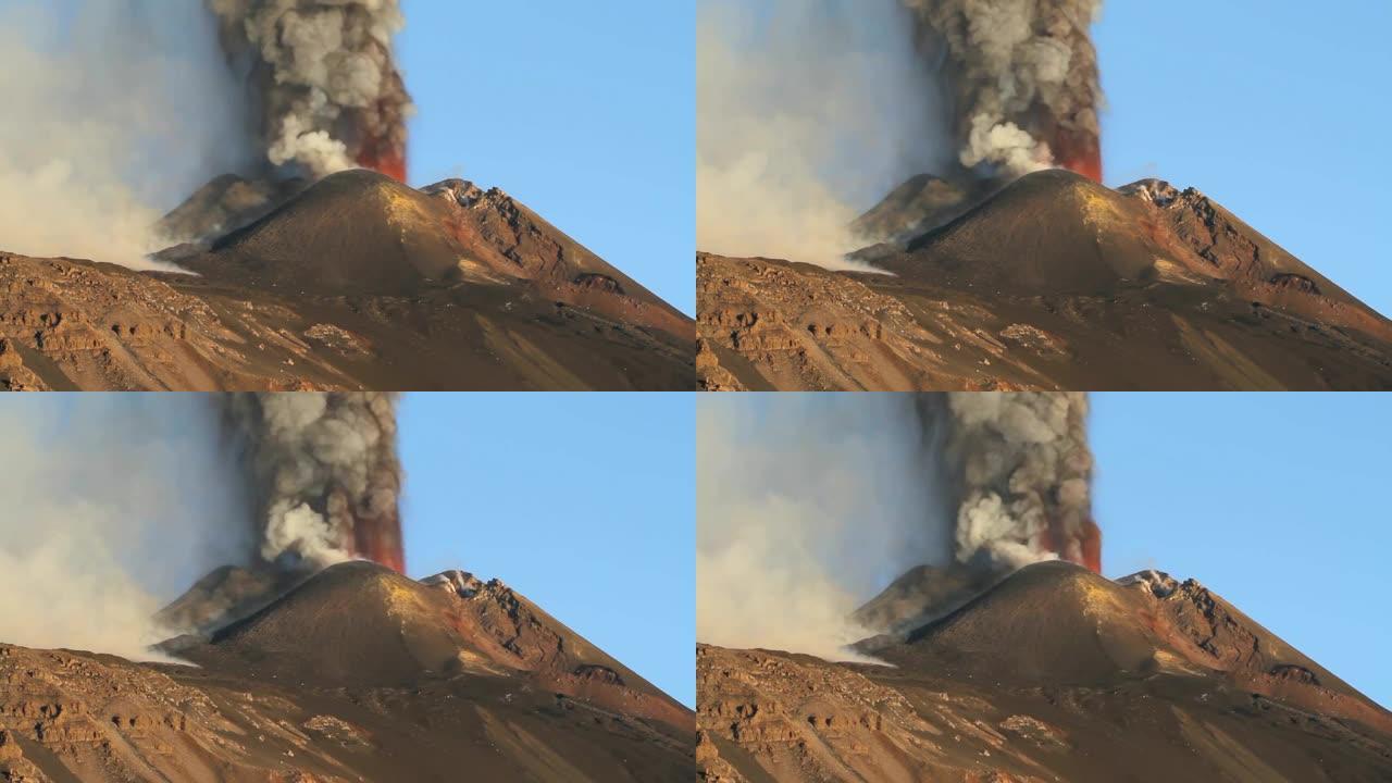 埃特纳火山在黎明时爆发