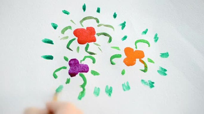 孩子画鲜花，延时。