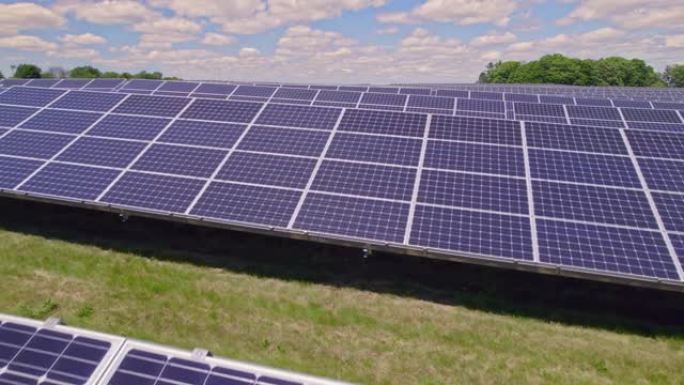 太阳能电池板鸟瞰图。现代光伏发电系统在没有森林砍伐和环境影响的情况下创造了发电。绿色能源和气候变化概