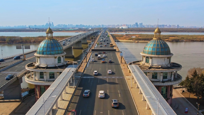 4K航拍哈尔滨公路大桥