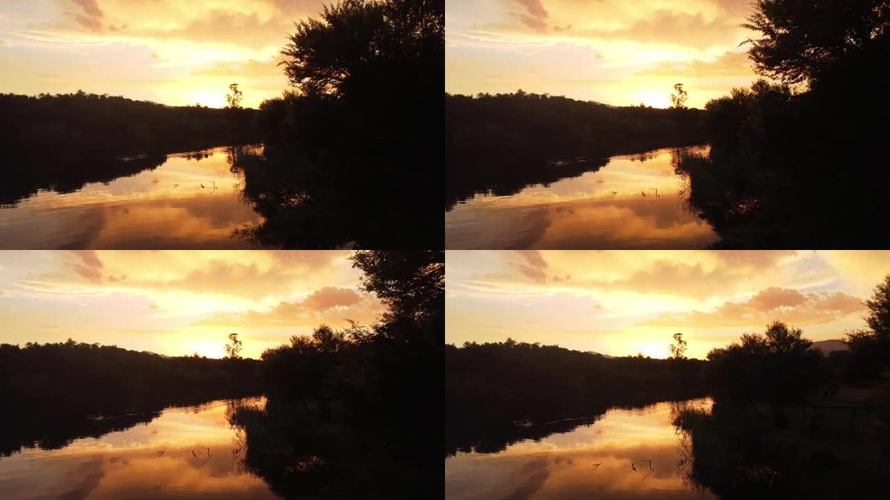西开普省日落时品种河的迷人景色