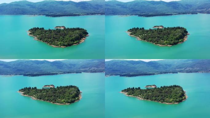 智利日毛勒的科尔本湖