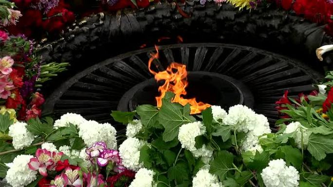 “永恒的火焰” 纪念阵亡卫士祖国
