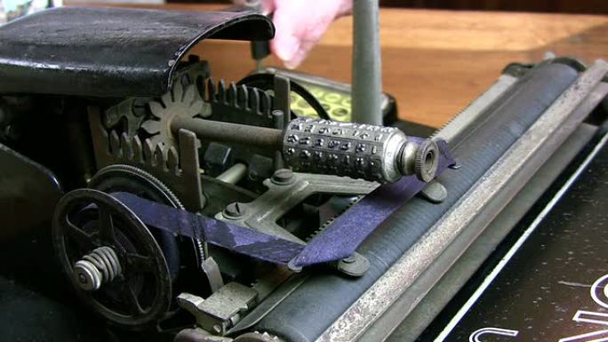 古董打字机打印头