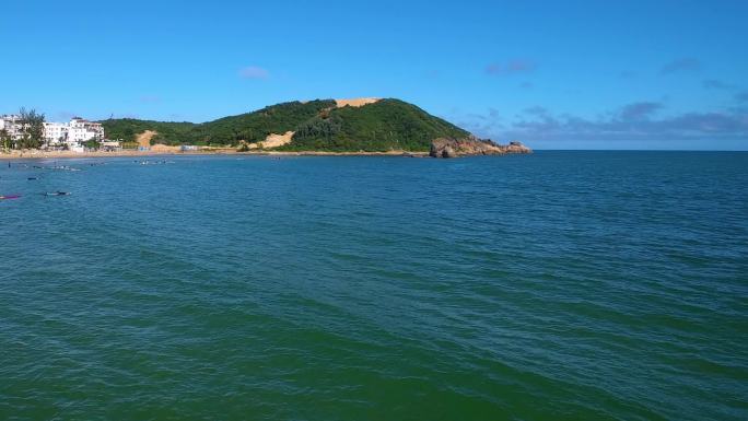 航拍三亚后海皇后湾海上冲浪及海棠湾风光