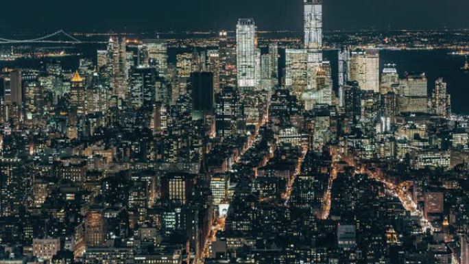 曼哈顿市中心夜间天际线的T/L鸟瞰图/纽约