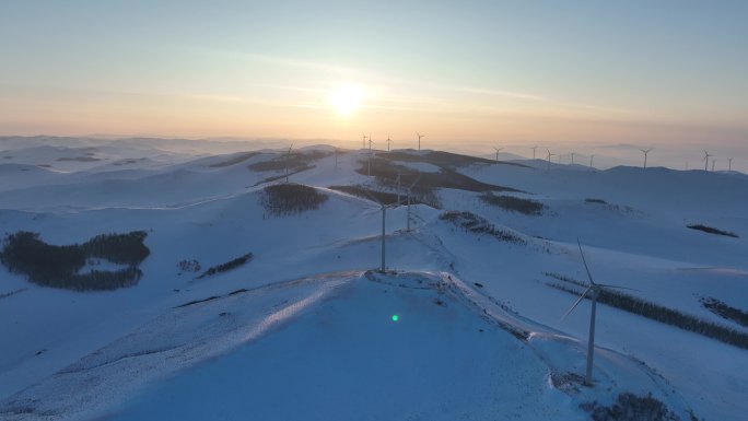 内蒙古雪原山岭风力发电场