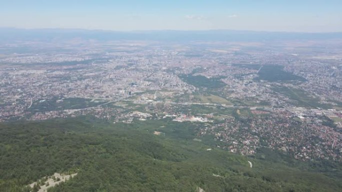 保加利亚假面德尔峰附近的维托沙山鸟瞰图
