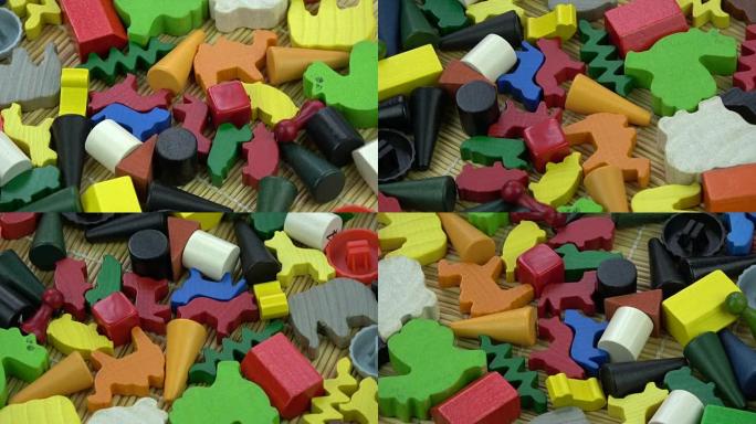 旋转各种儿童木制和塑料玩具