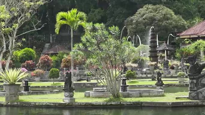 提尔塔刚加的水宫。巴厘岛的地标。印度尼西亚Karangasem
