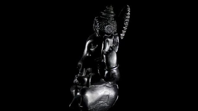 甘尼萨，印度教神像，打开黑色背景