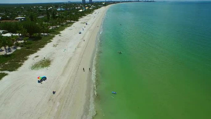 佛罗里达州迈尔斯堡海滩的航拍视频