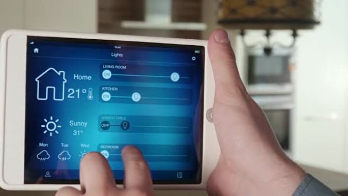 使用数字平板电脑控制公寓中的灯光