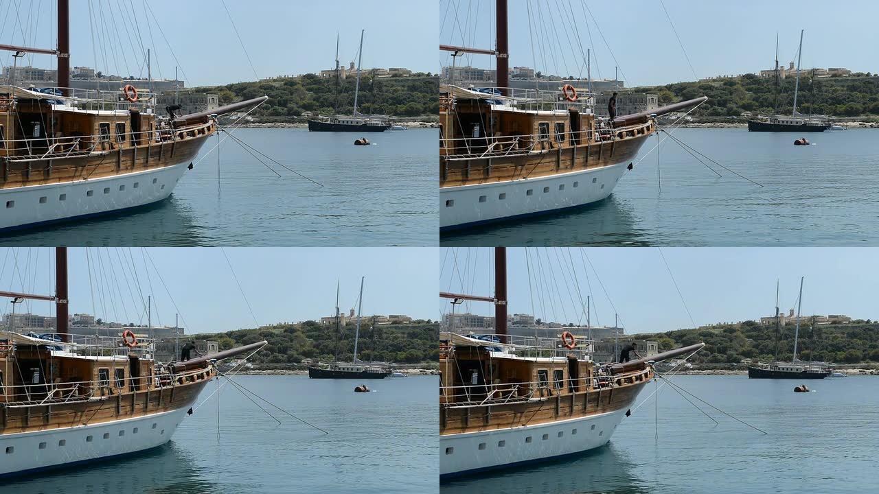 帆船在马耳他斯利马的港口