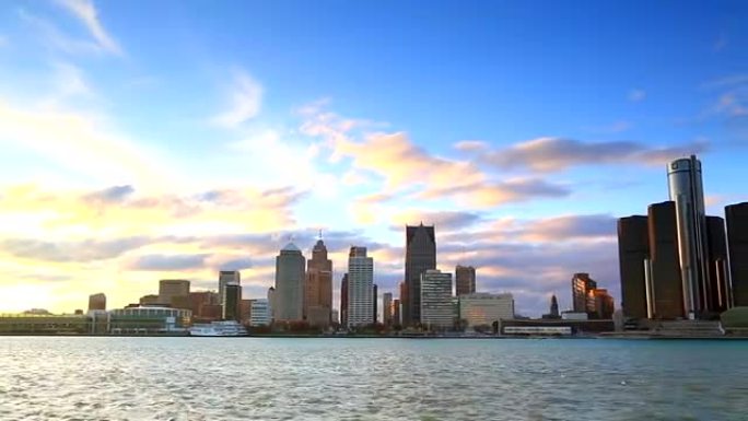 日落时密歇根州底特律的天际线
