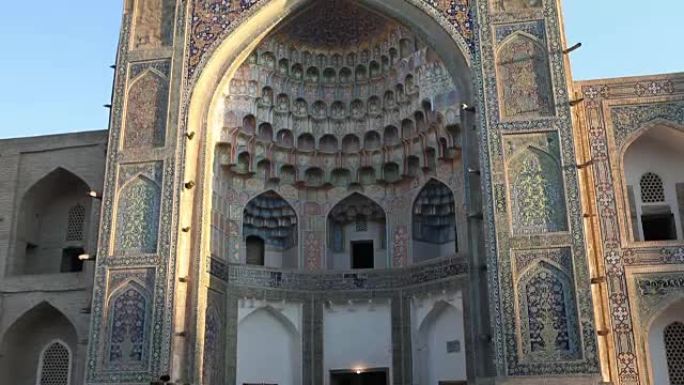 布哈拉的Ulugbek madrasah madrasah与Abdulazis-hana的madra