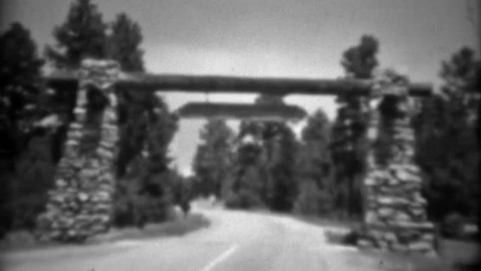 1937: 大峡谷入口参观扫地盘树透视。