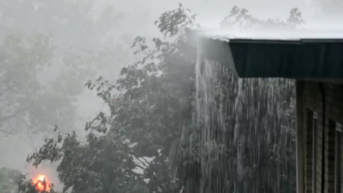 暴雨