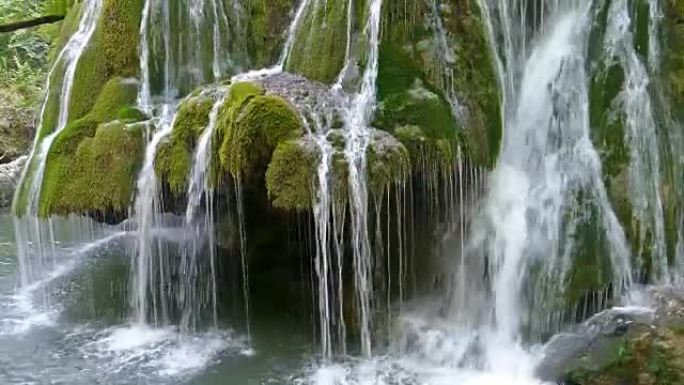 瀑布比加尔，罗马尼亚
