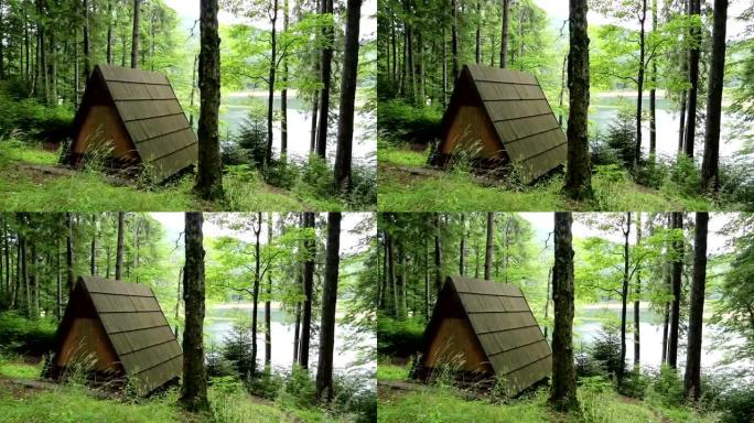 乌克兰喀尔巴阡山脉Synevir湖旁的木制避暑别墅