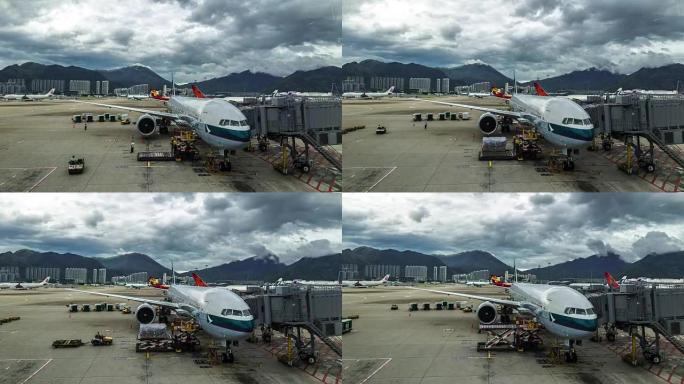 国泰航空波音公司正在香港机场装载行李。全高清延时-2016年8月，香港
