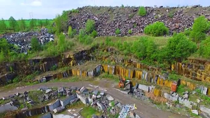 花岗岩采石场开采。航空测量