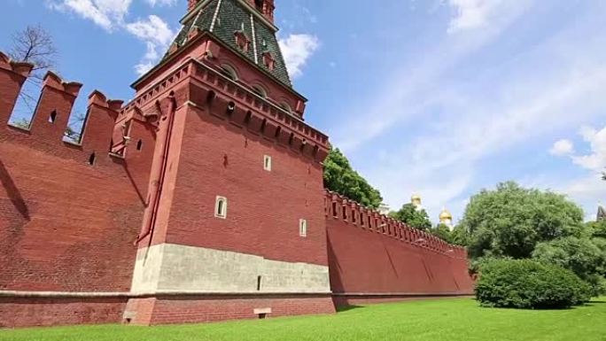 俄罗斯阳光明媚的莫斯科克里姆林宫的景色-莫斯科建筑和地标，莫斯科城市景观