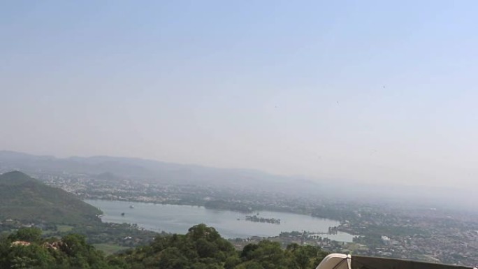 乌代浦湖城市全景