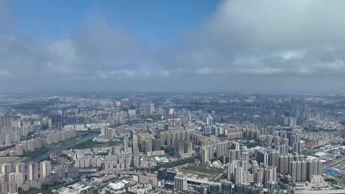 中山市区蓝天白云穿云利和广场金钟水库
