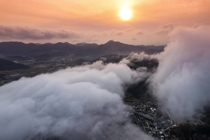 宁波象山东海半边山云海日出