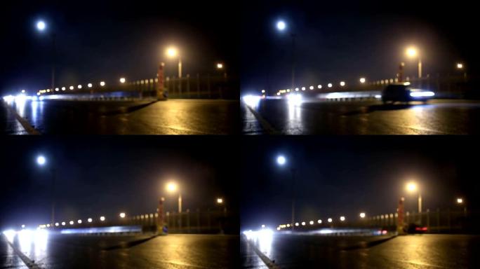 高速公路上的夜间城市交通
