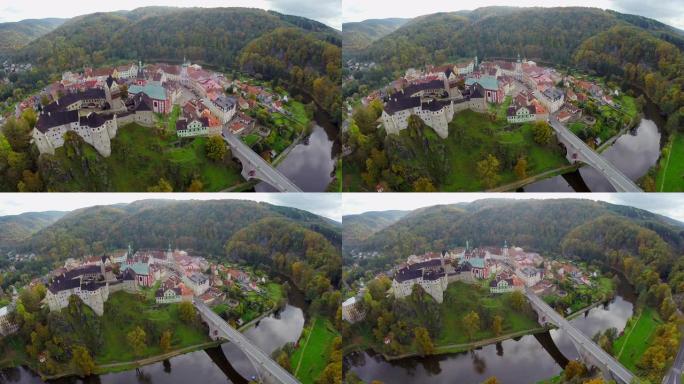 空中古城堡拍摄，大型护城河领主住宅，秋天。美丽的空中拍摄欧洲，文化和风景，相机在空中平移。无人机在欧