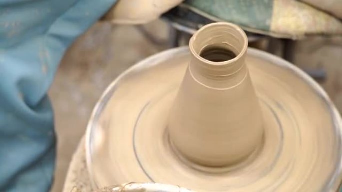 日式陶瓷瓶成型