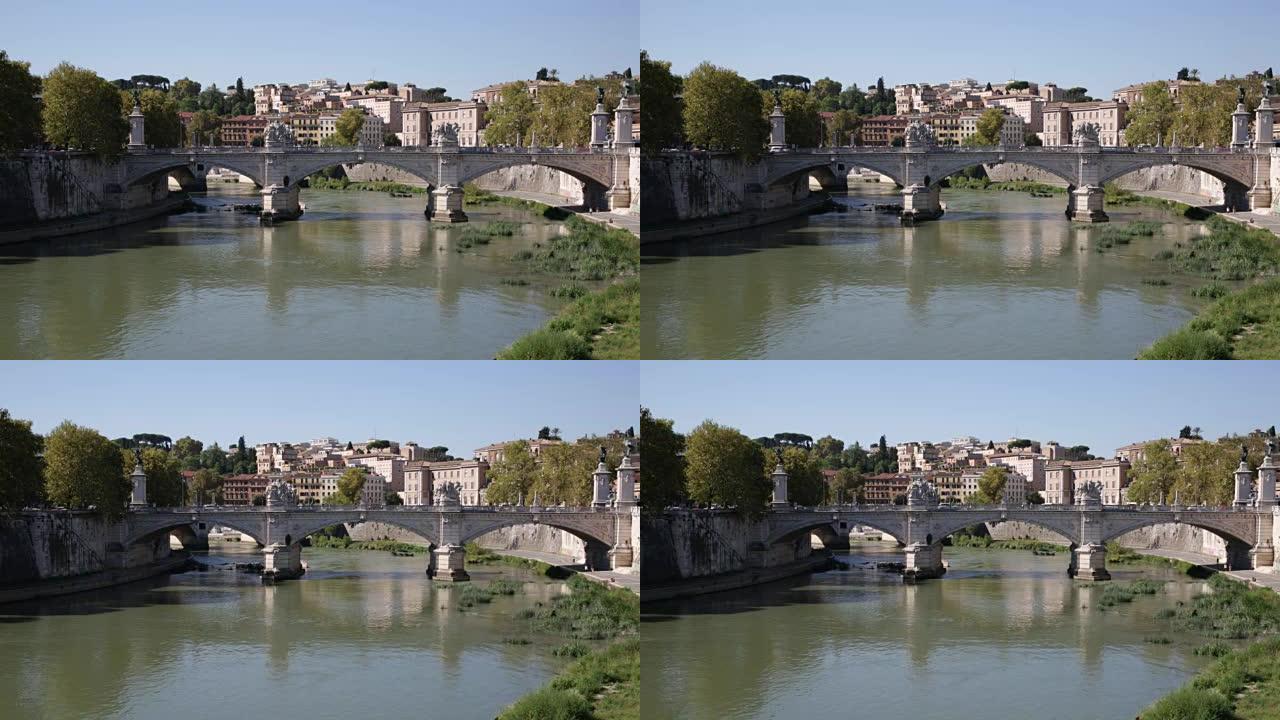 白天可以看到圣天使桥、梵蒂冈和罗马的其他建筑