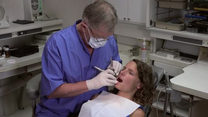 牙医练习局部麻醉