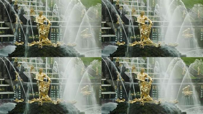 参孙和俄罗斯彼得霍夫的狮子喷泉
