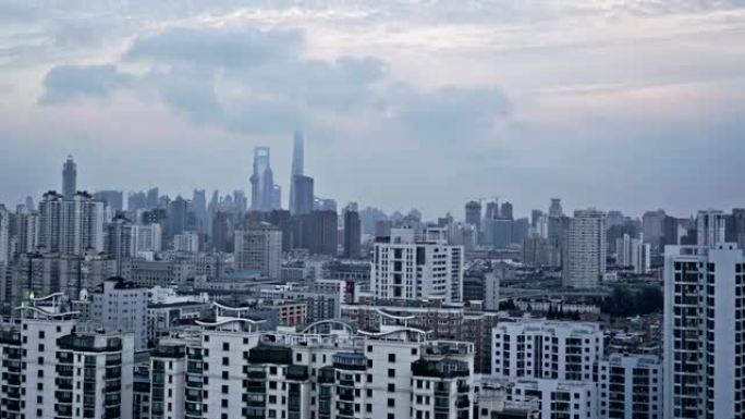 上海从住宅区公寓楼延时浦东。
