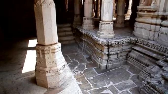 耆那教寺庙拉纳克布尔。拉贾斯坦邦。印度