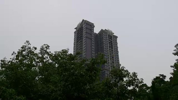 中国梅西多云日生活摩天大楼公园景观顶部全景4k