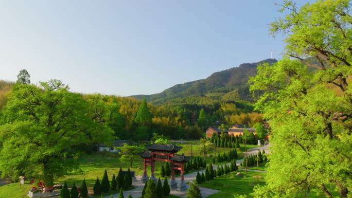 航拍商城黄柏山法眼寺