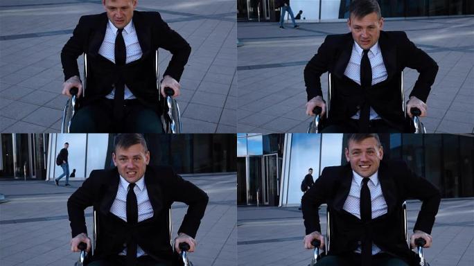 有能力的残疾人试图从轮椅上站起来