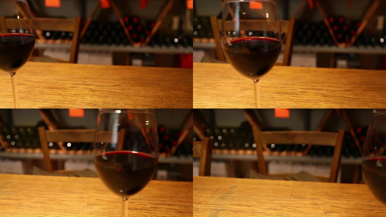 全红杯葡萄酒的跟踪镜头