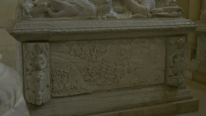 中世纪石头石棺